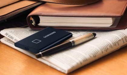 Samsung T7 Touch Portable SSD