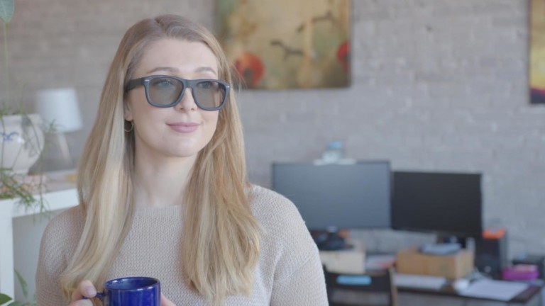 Blueberry Stress-Reducing Smart Glasses
