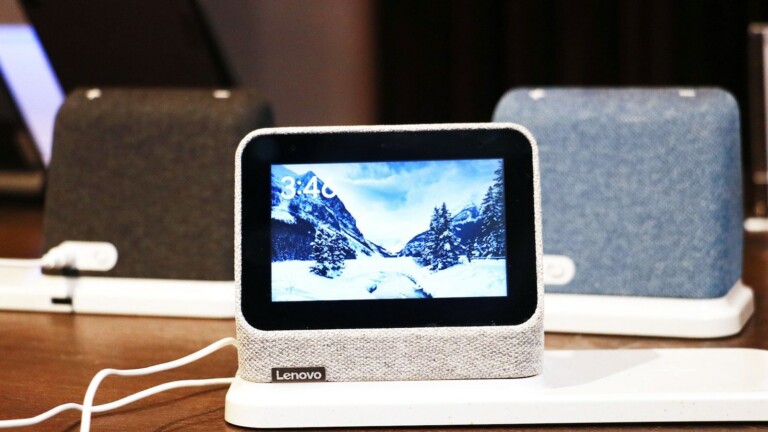 Lenovo Smart Clock 2 works with Google and organizes your day with reminders and alarms
