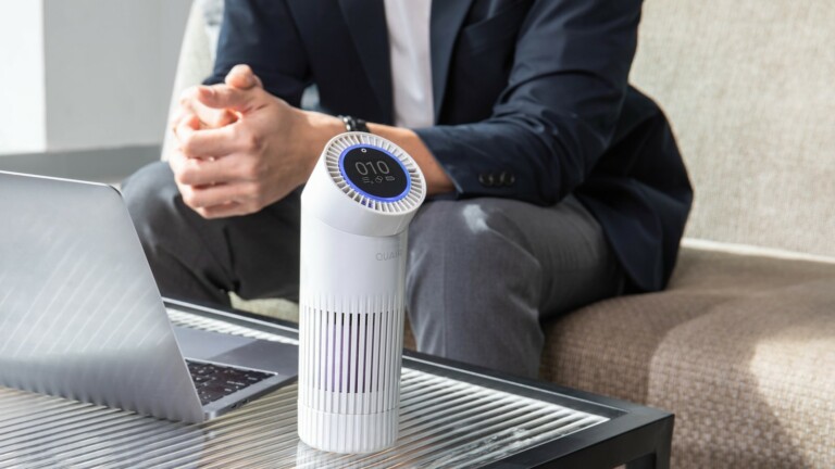 Quair Plasma Go travel-size medical-grade air purifier neutralizes harmful particles